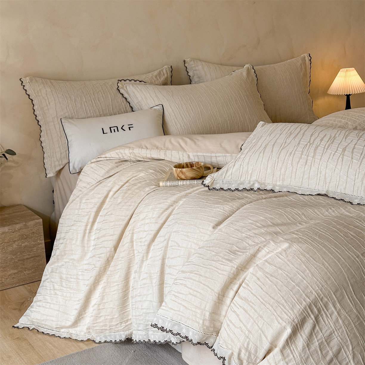 91家纺网 家纺一手货源 找家纺 蓝米卡夫 2025秋冬-棉麻色织全棉提花60支磨毛花边款（礼盒包装）提供买家秀 纳斯-本色