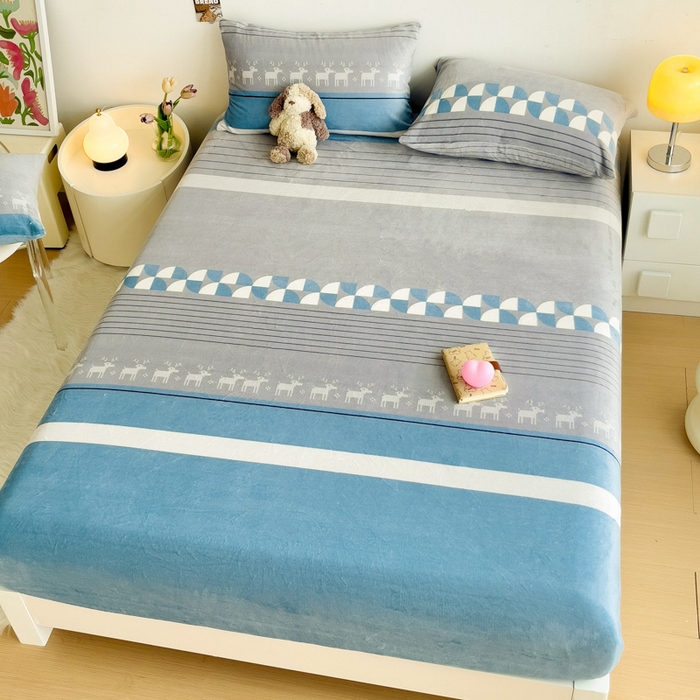 91家纺网 家纺一手货源 找家纺 艾橙家纺 2025秋冬新款高克重牛奶绒印花床笠单品床笠床笠单件 风车小鹿