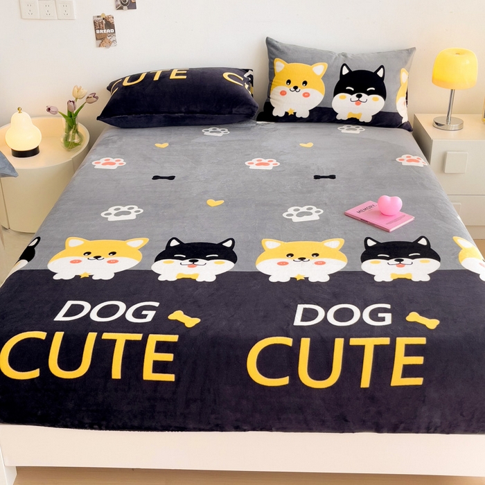 91家纺网 家纺一手货源 找家纺 艾橙家纺 2025秋冬新款高克重牛奶绒印花床笠单品床笠床笠单件 柯基