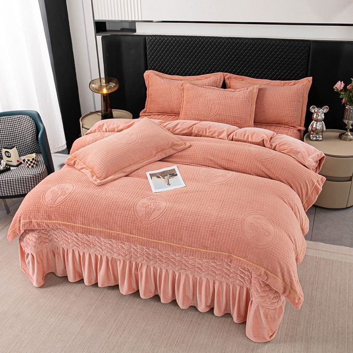 91家纺网 家纺一手货源 找家纺 畅畅家纺 2025新款冬季12斤加厚轻奢款230克全消光立体雕花牛奶绒夹棉床盖四件套 轻奢花语-橘色