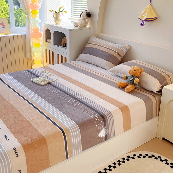 91家纺网 家纺一手货源 找家纺 艾橙家纺 2025秋冬新款高克重牛奶绒印花床笠单品床笠床笠单件 米兰风尚-咖