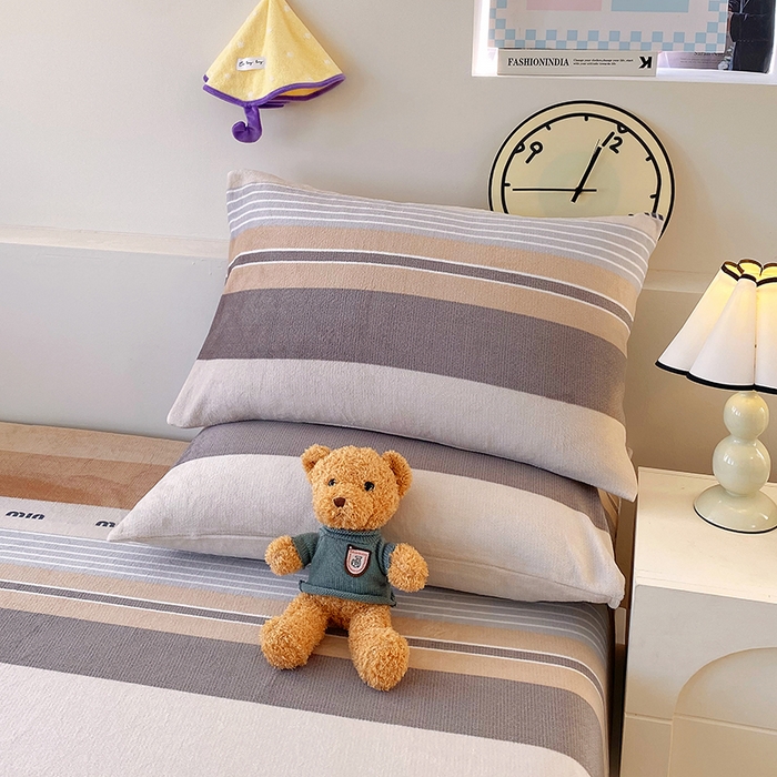 91家纺网 家纺一手货源 找家纺 艾橙家纺 2025秋冬新款高克重牛奶绒印花床笠单品床笠床笠单件 米兰风尚-咖