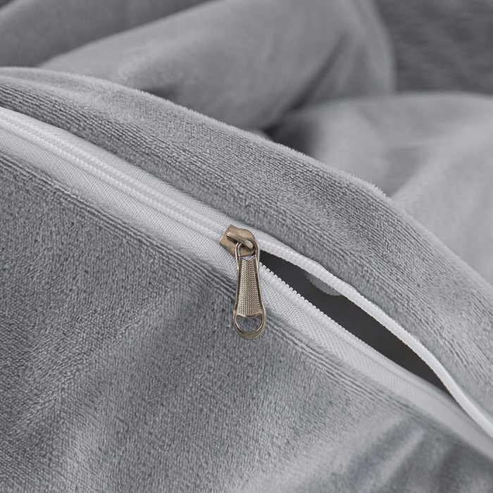 91家纺网 家纺一手货源 找家纺 畅畅家纺 2025新款冬季12斤加厚轻奢款230克全消光立体雕花牛奶绒夹棉床盖四件套 轻奢花语-深灰