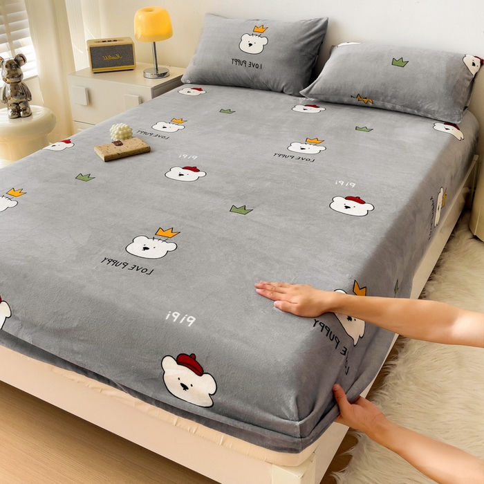 艾橙家纺 2025秋冬新款高克重牛奶绒印花床笠单品床笠床笠单件 皮皮熊-灰