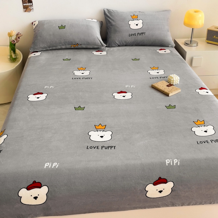 91家纺网 家纺一手货源 找家纺 艾橙家纺 2025秋冬新款高克重牛奶绒印花床笠单品床笠床笠单件 皮皮熊-灰