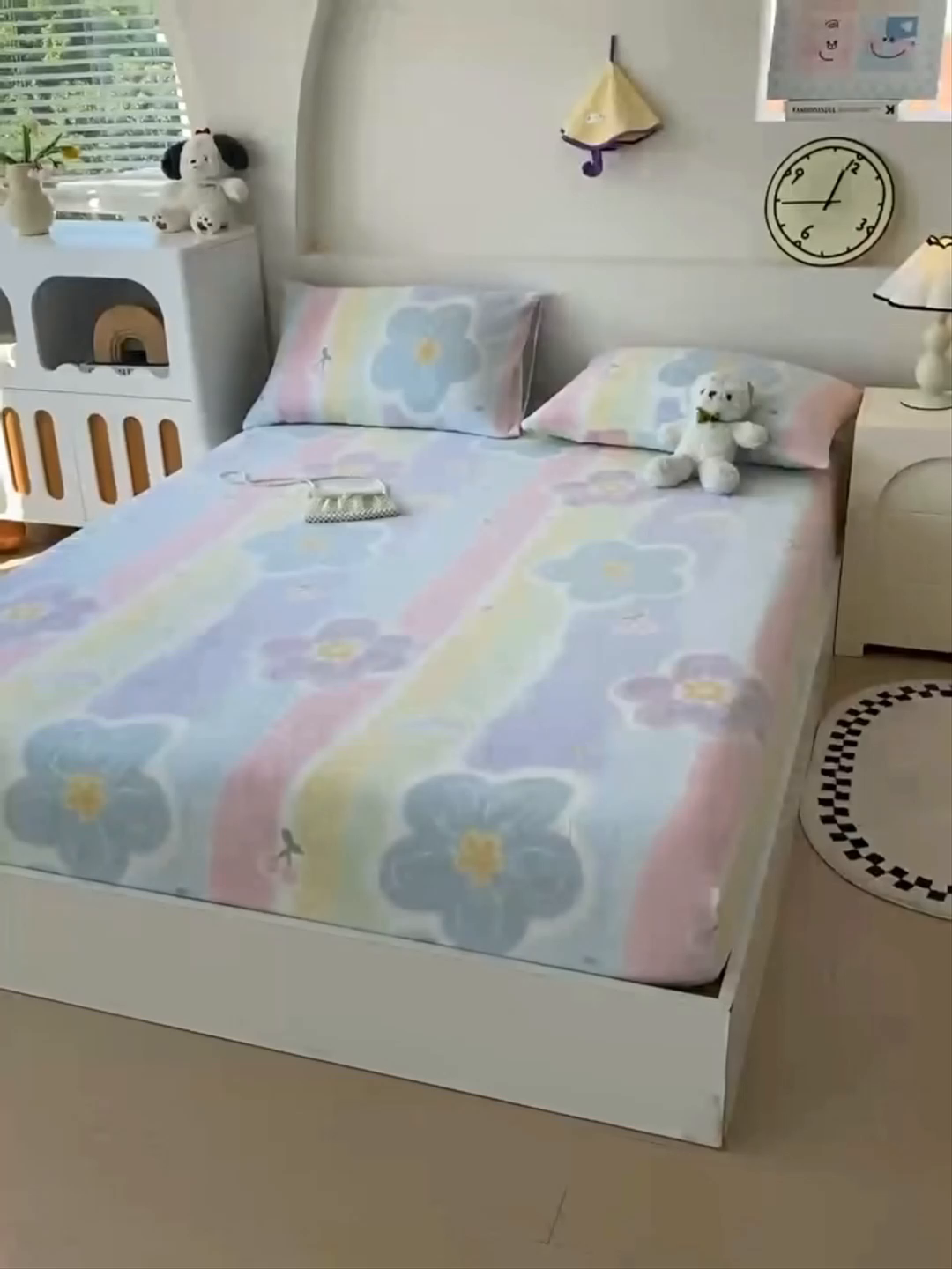 91家纺网 家纺一手货源 找家纺 艾橙家纺 2025秋冬新款高克重牛奶绒印花床笠单品床笠床笠单件 七彩花梦