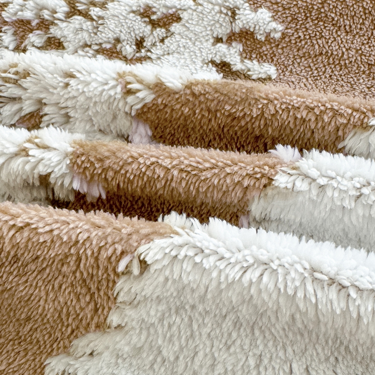 91家纺网 家纺一手货源 找家纺 （总）畅畅家纺 2025新款加厚羊羔绒阳离子双层盖毯舒棉绒毛毯春秋冬夏盖毯