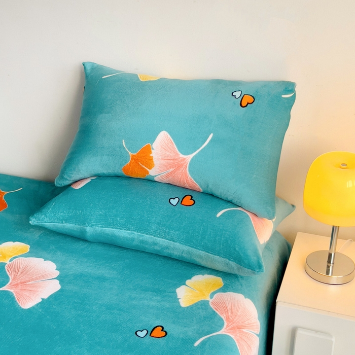 91家纺网 家纺一手货源 找家纺 艾橙家纺 2025秋冬新款高克重牛奶绒印花床笠单品床笠床笠单件 晚秋