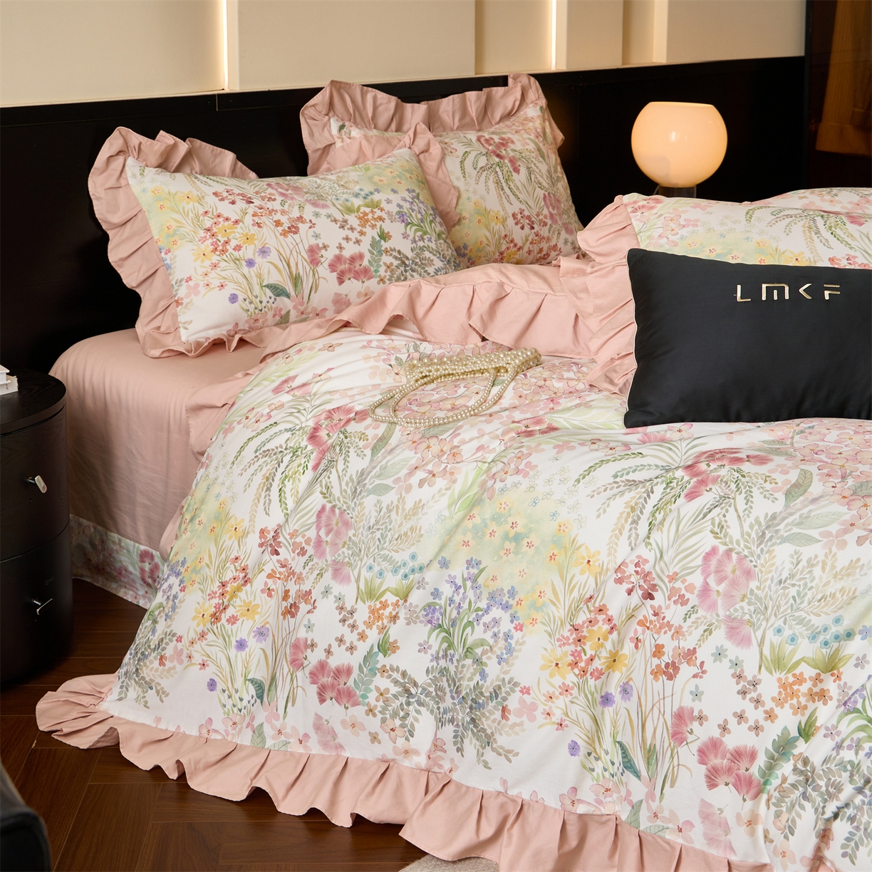 91家纺网 家纺一手货源 找家纺 （总）蓝米卡夫 2025秋冬-全棉60支磨毛数码印花-花边款（礼盒包装）提供买家秀