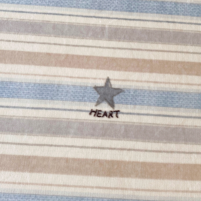 91家纺网 家纺一手货源 找家纺 艾橙家纺 2025秋冬新款高克重牛奶绒印花床笠单品床笠床笠单件 心动旋律