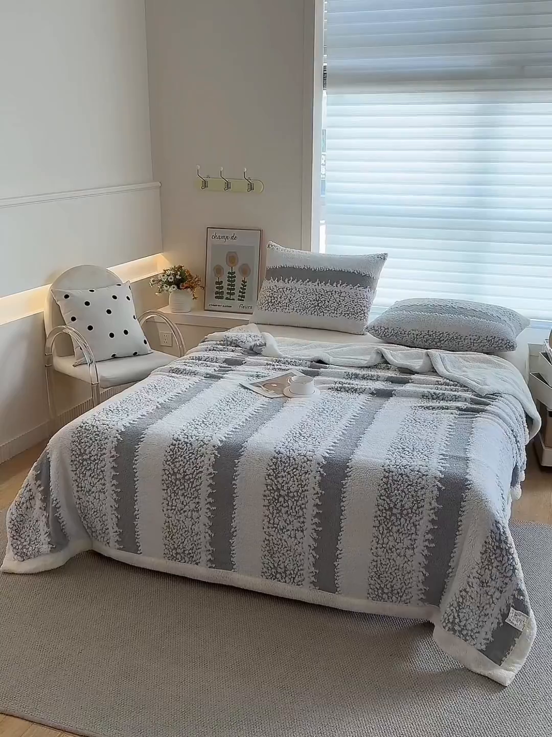 91家纺网 家纺一手货源 找家纺 畅畅家纺 2025新款加厚羊羔绒阳离子双层盖毯舒棉绒毛毯春秋冬夏盖毯 拉斐尔-浅灰