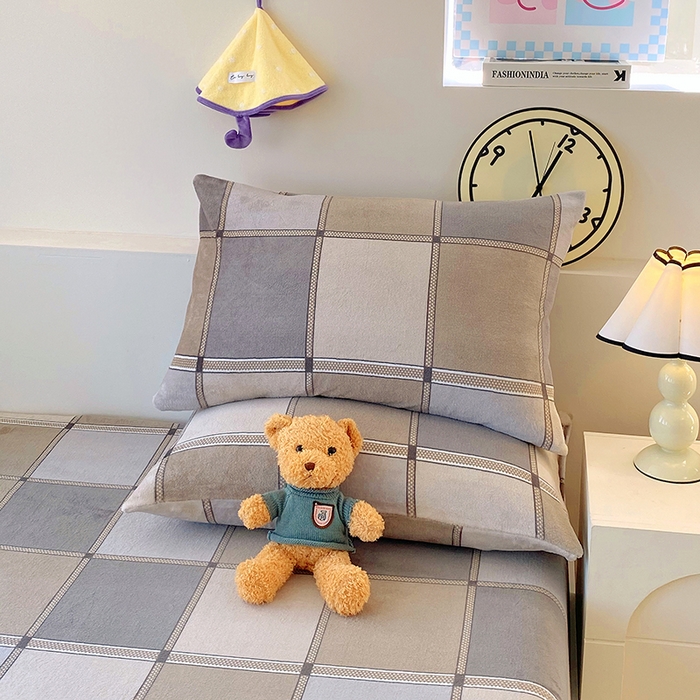 91家纺网 家纺一手货源 找家纺 艾橙家纺 2025秋冬新款高克重牛奶绒印花床笠单品床笠床笠单件 雅致格调