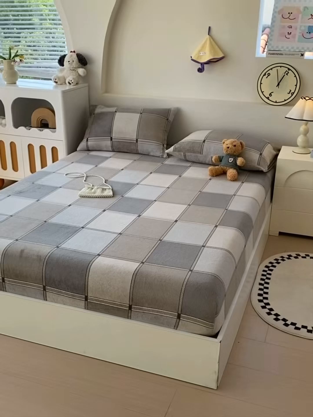 91家纺网 家纺一手货源 找家纺 艾橙家纺 2025秋冬新款高克重牛奶绒印花床笠单品床笠床笠单件 雅致格调