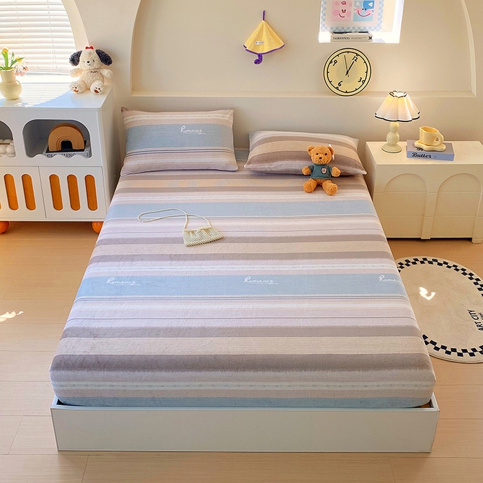 91家纺网 家纺一手货源 找家纺 艾橙家纺 2025秋冬新款高克重牛奶绒印花床笠单品床笠床笠单件 英伦之旅-兰