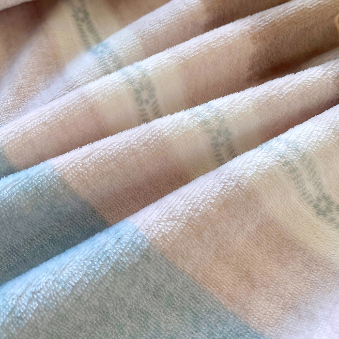 91家纺网 家纺一手货源 找家纺 艾橙家纺 2025秋冬新款高克重牛奶绒印花床笠单品床笠床笠单件 英伦之旅-兰