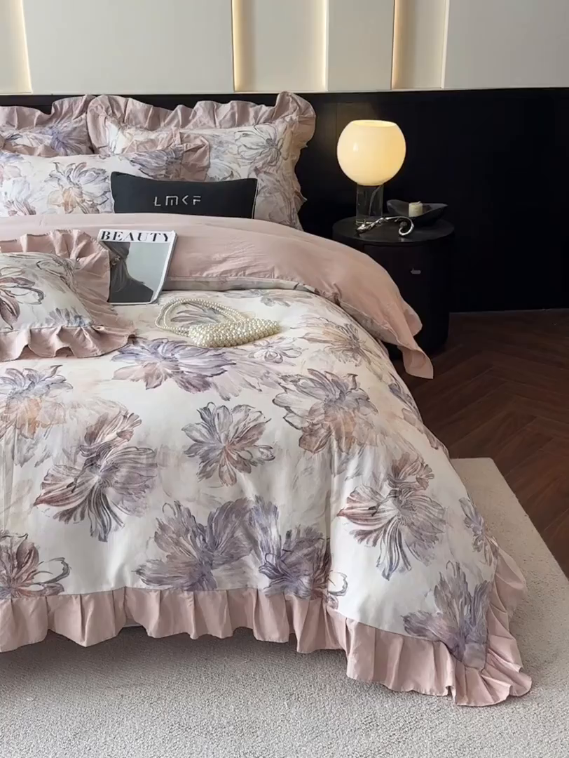 91家纺网 家纺一手货源 找家纺 蓝米卡夫 2025秋冬-全棉60支磨毛数码印花-花边款（礼盒包装）提供买家秀 禾木