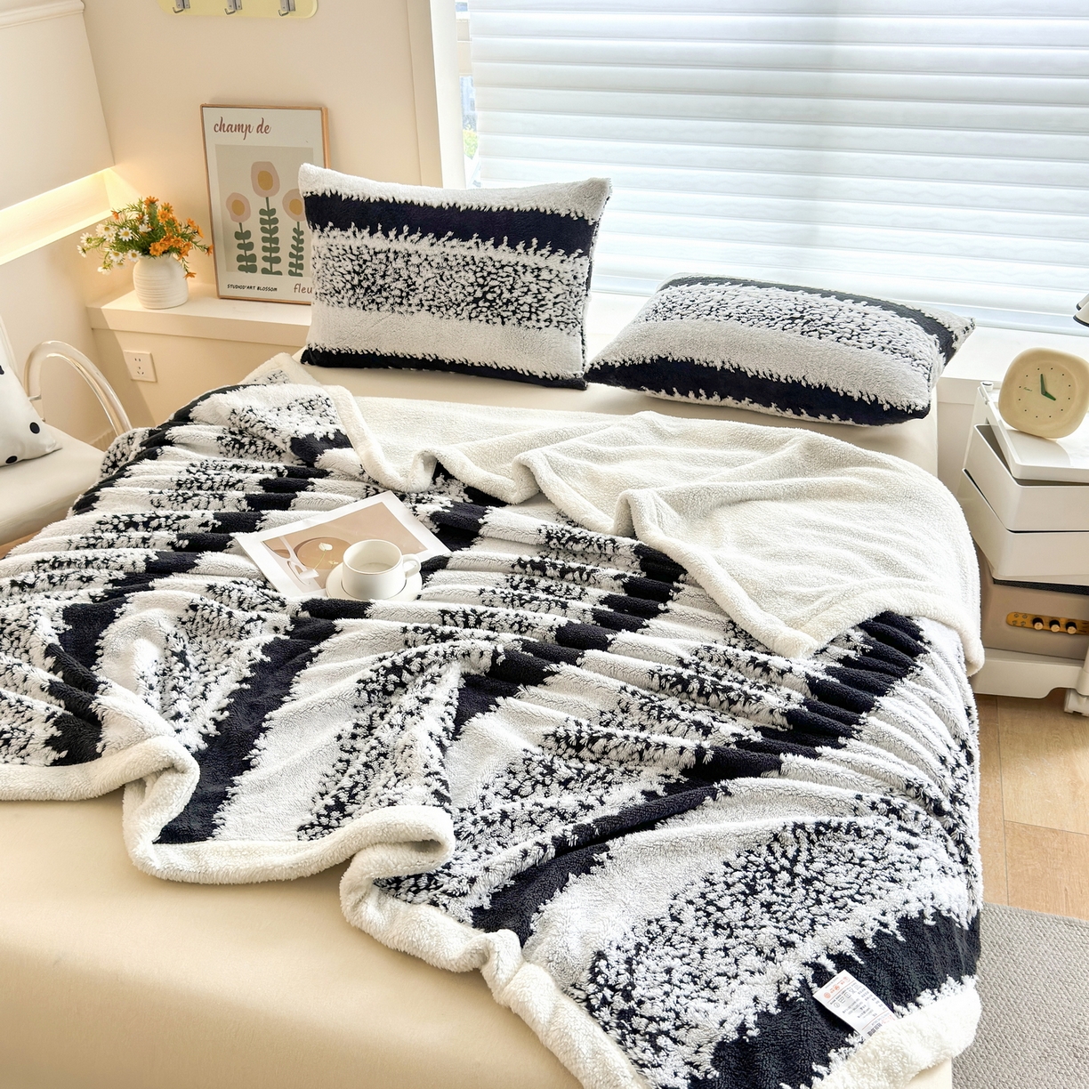 91家纺网 家纺一手货源 找家纺 畅畅家纺 2025新款加厚羊羔绒阳离子双层盖毯舒棉绒毛毯春秋冬夏盖毯 拉斐尔-雾黑