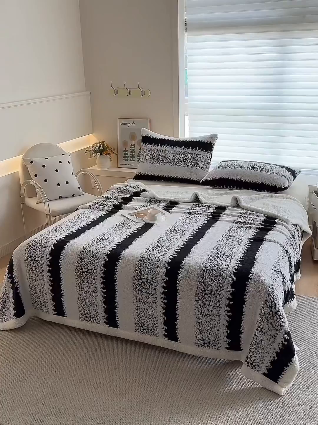 91家纺网 家纺一手货源 找家纺 畅畅家纺 2025新款加厚羊羔绒阳离子双层盖毯舒棉绒毛毯春秋冬夏盖毯 拉斐尔-雾黑