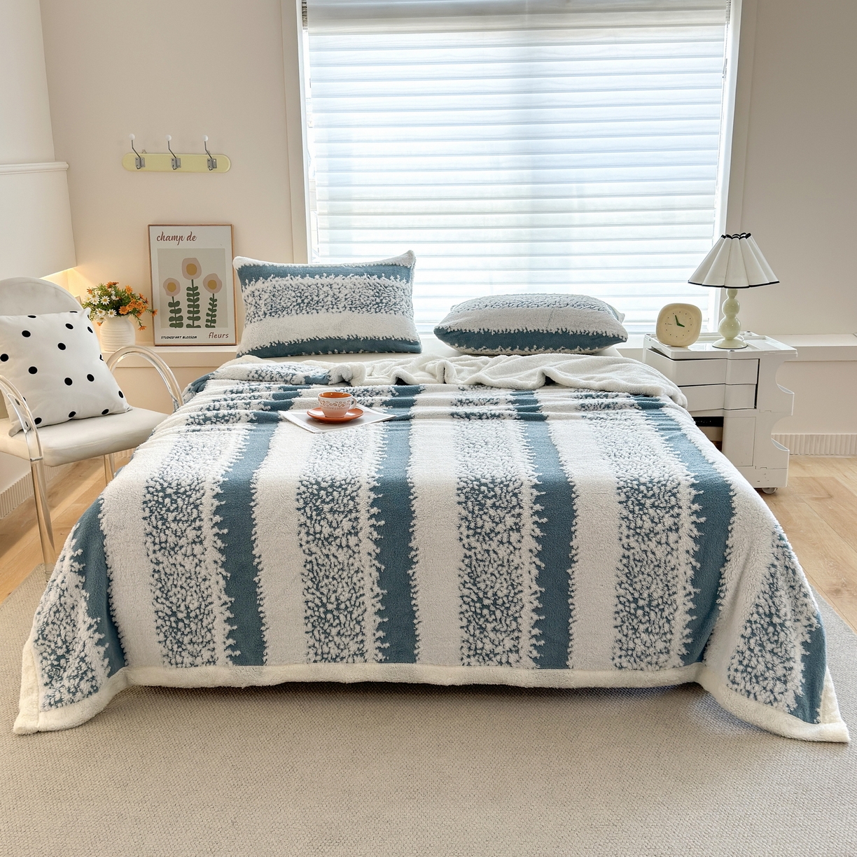 91家纺网 家纺一手货源 找家纺 畅畅家纺 2025新款加厚羊羔绒阳离子双层盖毯舒棉绒毛毯春秋冬夏盖毯 拉斐尔-幽蓝