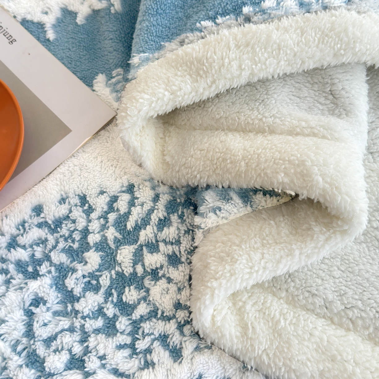 91家纺网 家纺一手货源 找家纺 畅畅家纺 2025新款加厚羊羔绒阳离子双层盖毯舒棉绒毛毯春秋冬夏盖毯 拉斐尔-幽蓝