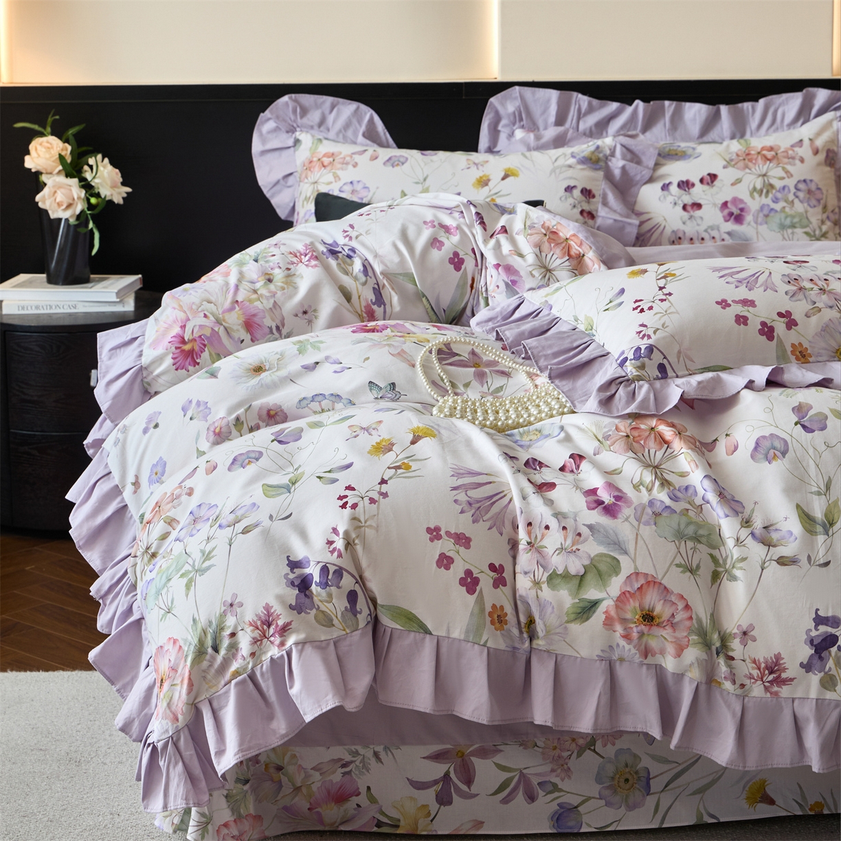 91家纺网 家纺一手货源 找家纺 蓝米卡夫 2025秋冬-全棉60支磨毛数码印花-花边款（礼盒包装）提供买家秀 琉璃紫韵