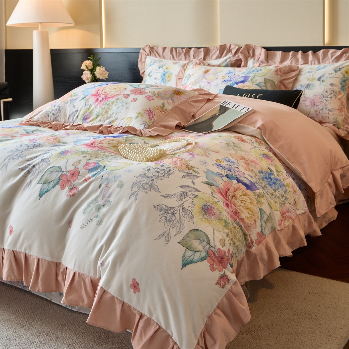 91家纺网 家纺一手货源 找家纺 蓝米卡夫 2025秋冬-全棉60支磨毛数码印花-花边款（礼盒包装）提供买家秀 秘境花海