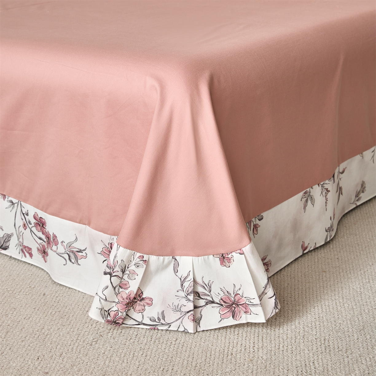 91家纺网 家纺一手货源 找家纺 蓝米卡夫 2025秋冬-全棉60支磨毛数码印花-花边款（礼盒包装）提供买家秀 挽花卿