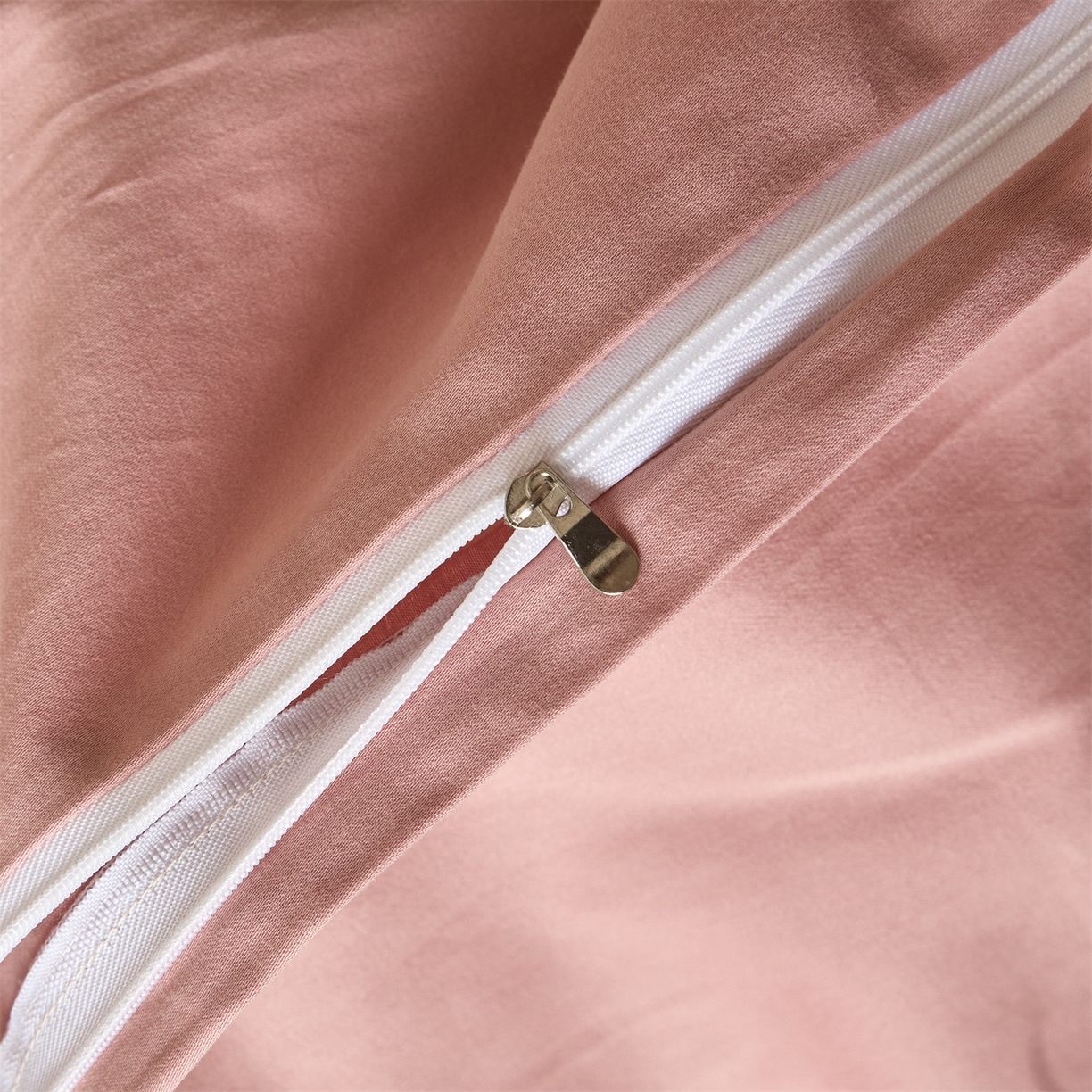 91家纺网 家纺一手货源 找家纺 蓝米卡夫 2025秋冬-全棉60支磨毛数码印花-花边款（礼盒包装）提供买家秀 挽花卿