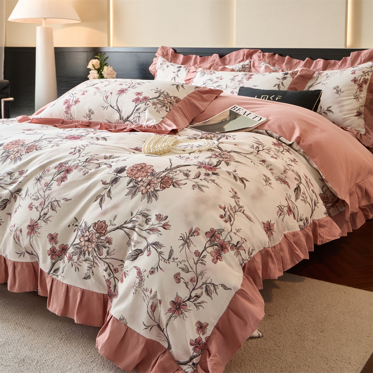 91家纺网 家纺一手货源 找家纺 蓝米卡夫 2025秋冬-全棉60支磨毛数码印花-花边款（礼盒包装）提供买家秀 挽花卿