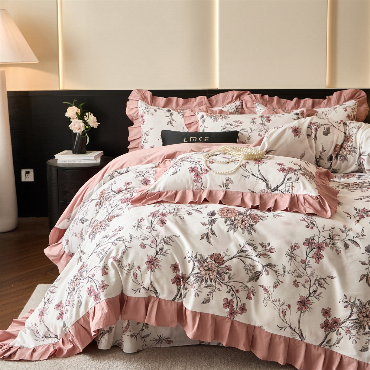 91家纺网 家纺一手货源 找家纺 蓝米卡夫 2025秋冬-全棉60支磨毛数码印花-花边款（礼盒包装）提供买家秀 挽花卿