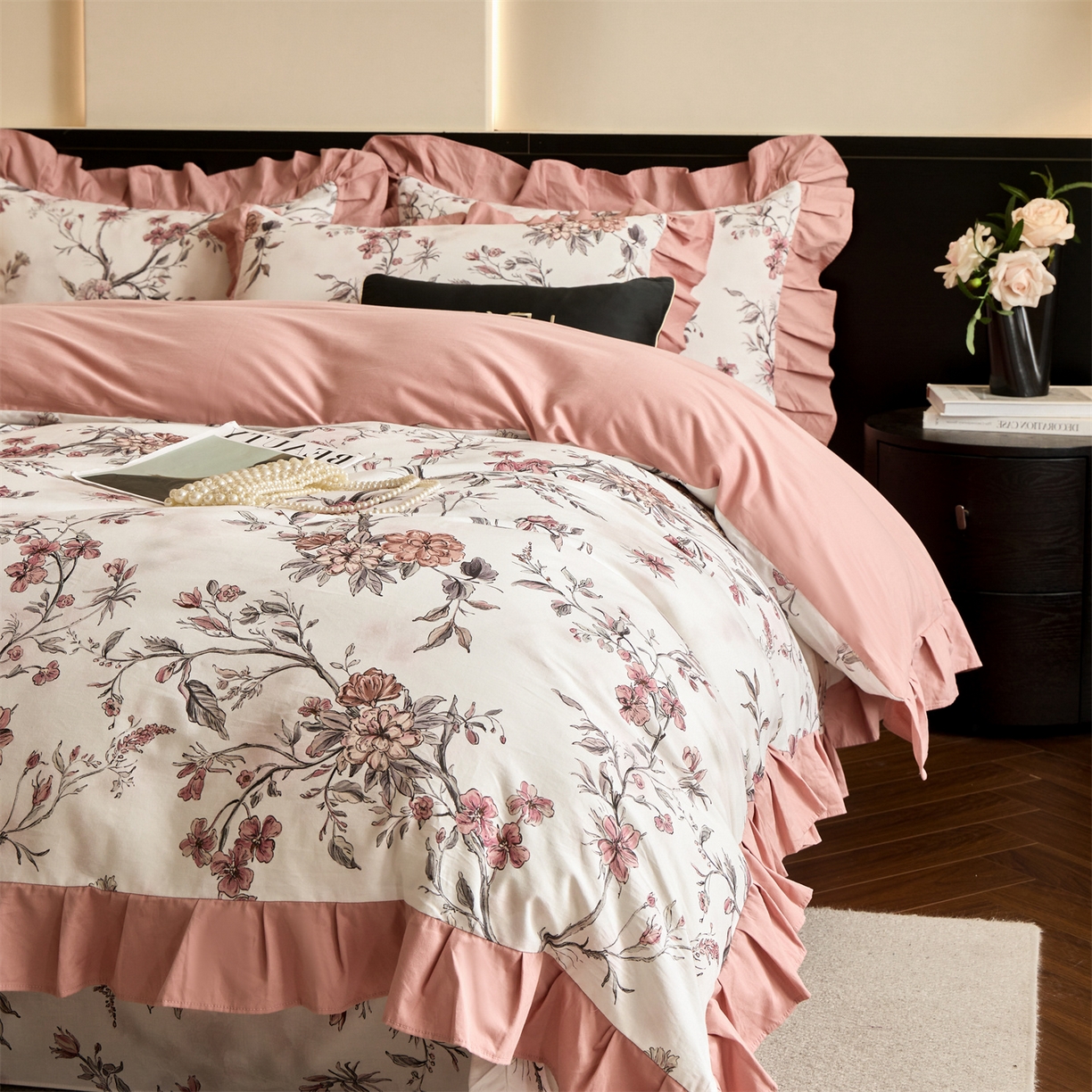 91家纺网 家纺一手货源 找家纺 蓝米卡夫 2025秋冬-全棉60支磨毛数码印花-花边款（礼盒包装）提供买家秀 挽花卿