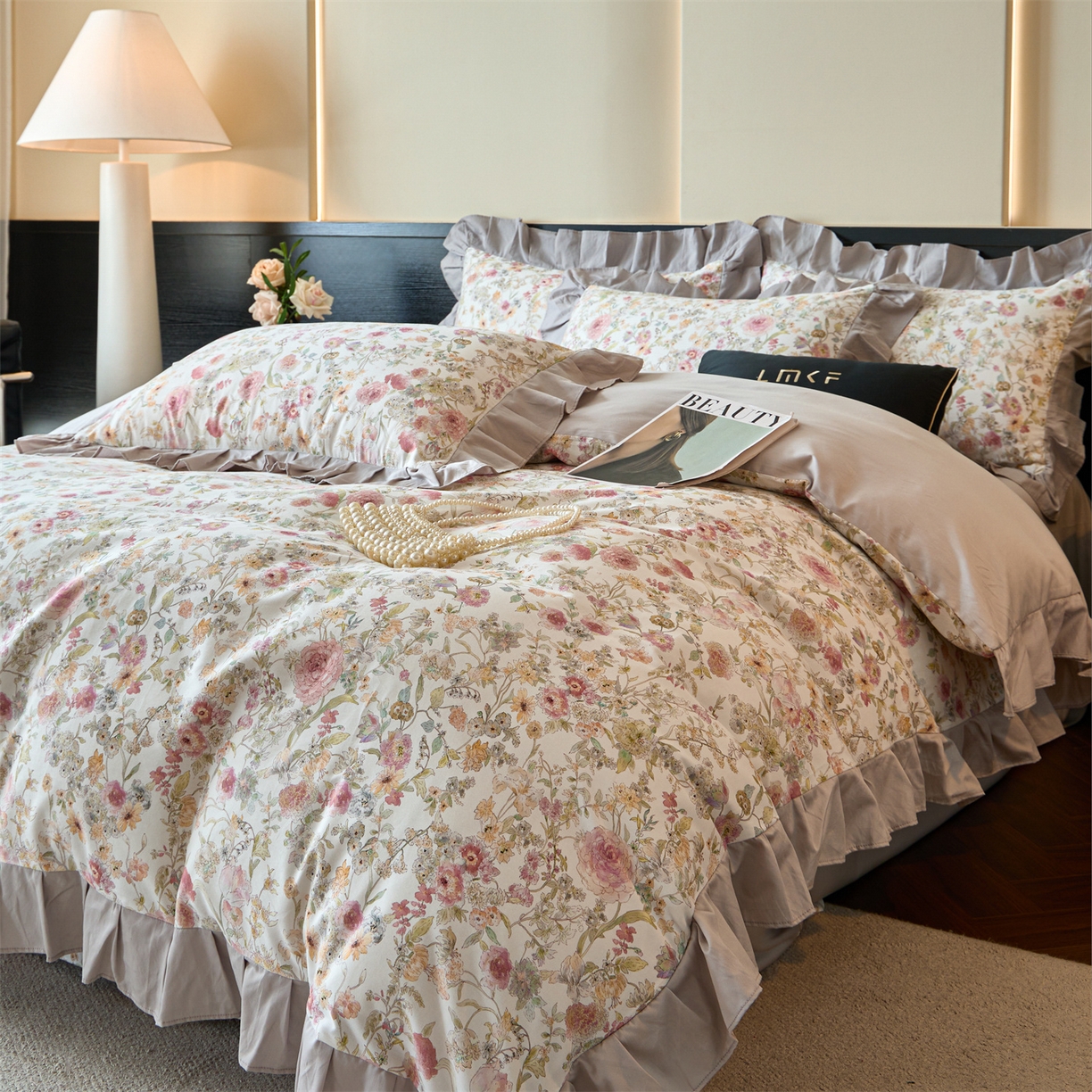 91家纺网 家纺一手货源 找家纺 蓝米卡夫 2025秋冬-全棉60支磨毛数码印花-花边款（礼盒包装）提供买家秀 伊犁