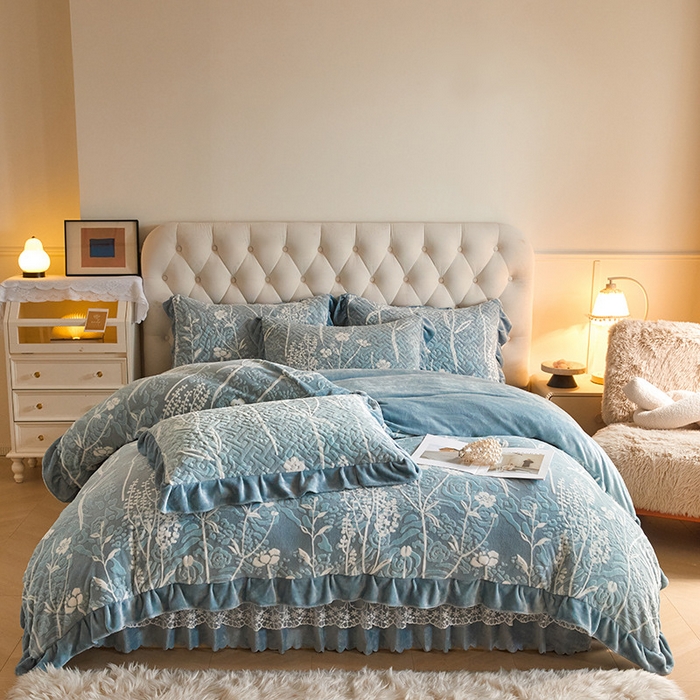 91家纺网 家纺一手货源 找家纺 （总）畅畅家纺 2025新款11斤高克重新款韩版烂花牛奶绒冬季加厚床盖四件套系列