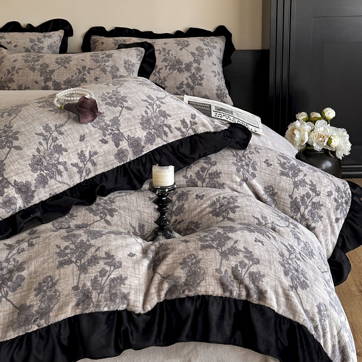 91家纺网 家纺一手货源 找家纺 （总）三朵家纺 2025新款秋冬法式复古风法莱绒花边四件套