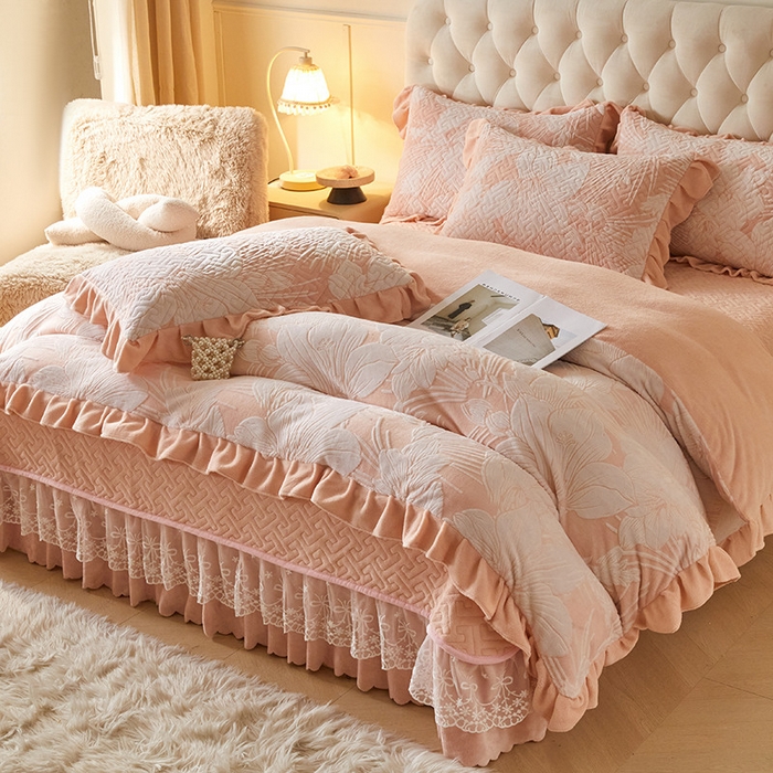 91家纺网 家纺一手货源 找家纺 畅畅家纺 2025新款11斤高克重新款韩版烂花牛奶绒冬季加厚床盖四件套系列 幽兰-粉玉