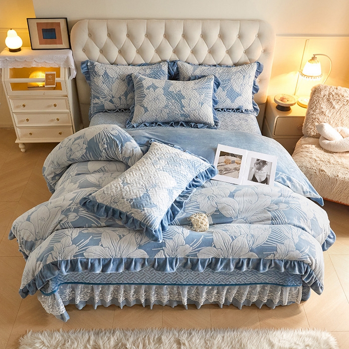 91家纺网 家纺一手货源 找家纺 畅畅家纺 2025新款11斤高克重新款韩版烂花牛奶绒冬季加厚床盖四件套系列 幽兰-海蓝