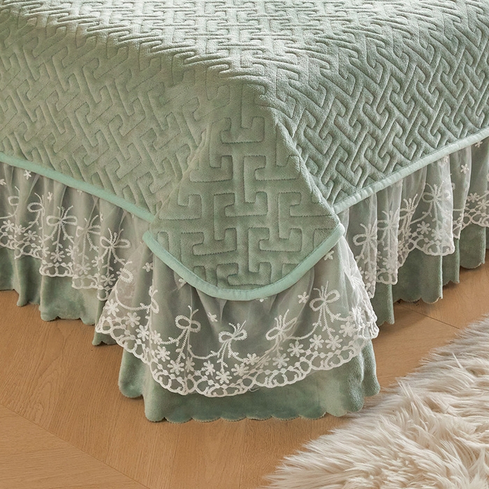 91家纺网 家纺一手货源 找家纺 畅畅家纺 2025新款11斤高克重新款韩版烂花牛奶绒冬季加厚床盖四件套系列 幽兰-海藻青