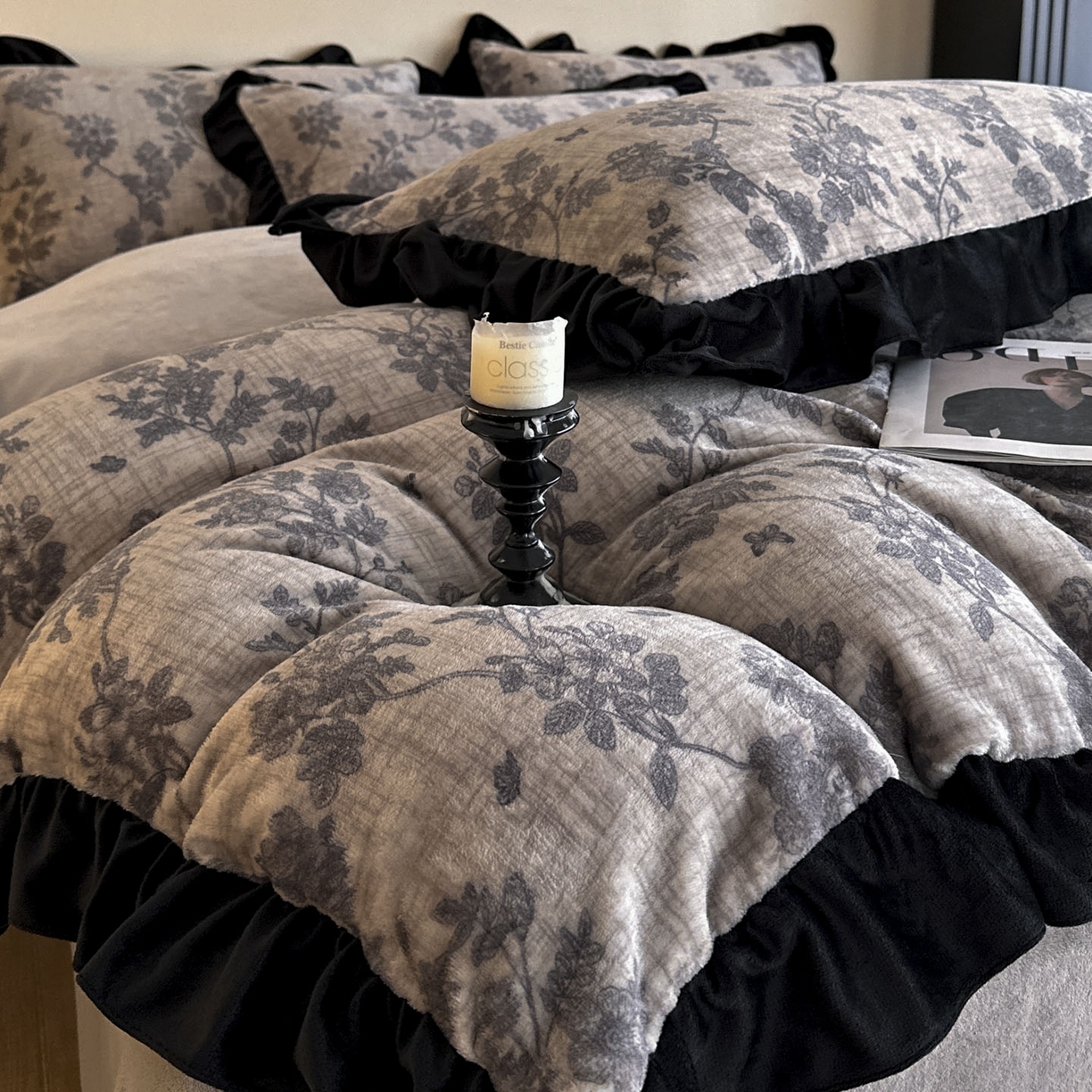 91家纺网 家纺一手货源 找家纺 三朵家纺 2025新款秋冬法式复古风法莱绒花边四件套 芳华