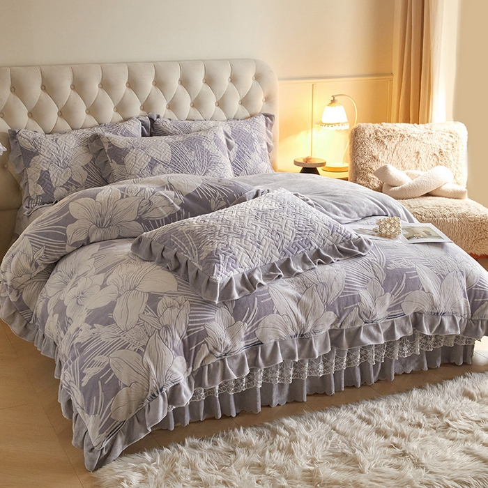 91家纺网 家纺一手货源 找家纺 畅畅家纺 2025新款11斤高克重新款韩版烂花牛奶绒冬季加厚床盖四件套系列 幽兰-灰紫