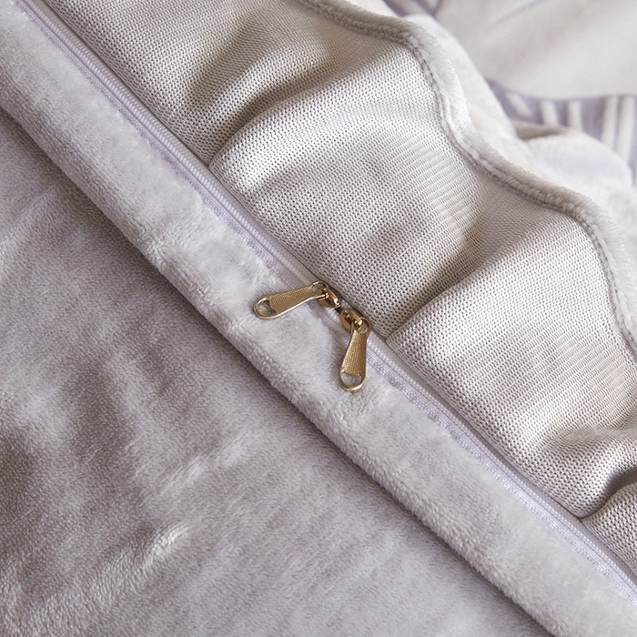 91家纺网 家纺一手货源 找家纺 畅畅家纺 2025新款11斤高克重新款韩版烂花牛奶绒冬季加厚床盖四件套系列 幽兰-灰紫