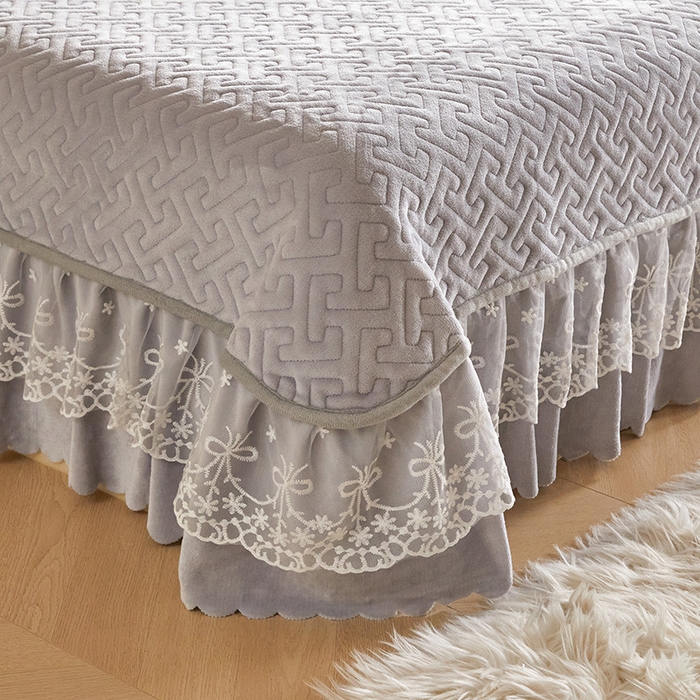 91家纺网 家纺一手货源 找家纺 畅畅家纺 2025新款11斤高克重新款韩版烂花牛奶绒冬季加厚床盖四件套系列 幽兰-灰紫