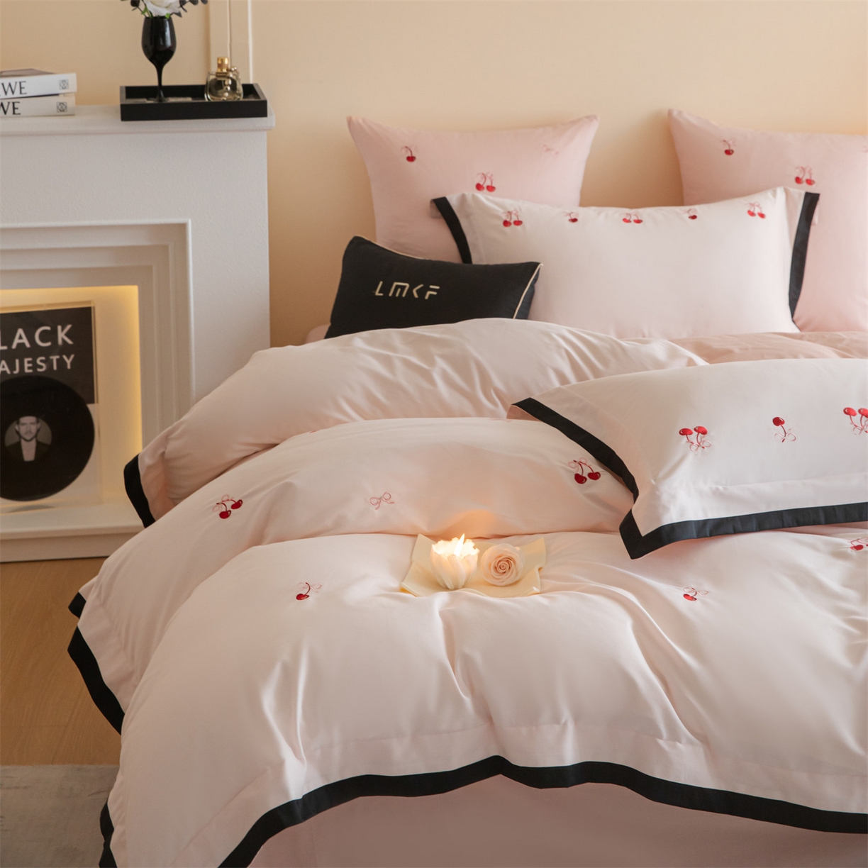 91家纺网 家纺一手货源 找家纺 蓝米卡夫 2025秋冬-全棉60支磨毛绣花-小确樱桃系列（礼盒包装）提供买家秀 小确樱桃-粉