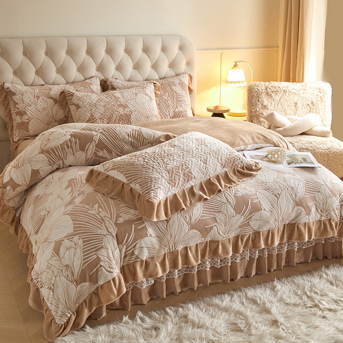 91家纺网 家纺一手货源 找家纺 畅畅家纺 2025新款11斤高克重新款韩版烂花牛奶绒冬季加厚床盖四件套系列 幽兰-咖