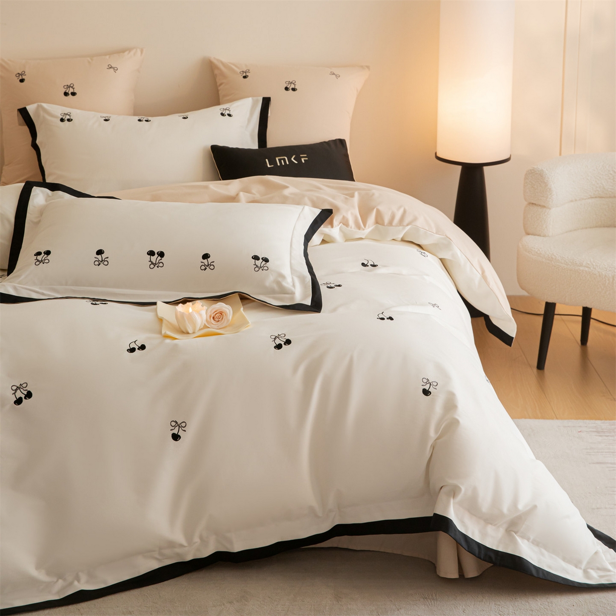 91家纺网 家纺一手货源 找家纺 蓝米卡夫 2025秋冬-全棉60支磨毛绣花-小确樱桃系列（礼盒包装）提供买家秀 小确樱桃-米