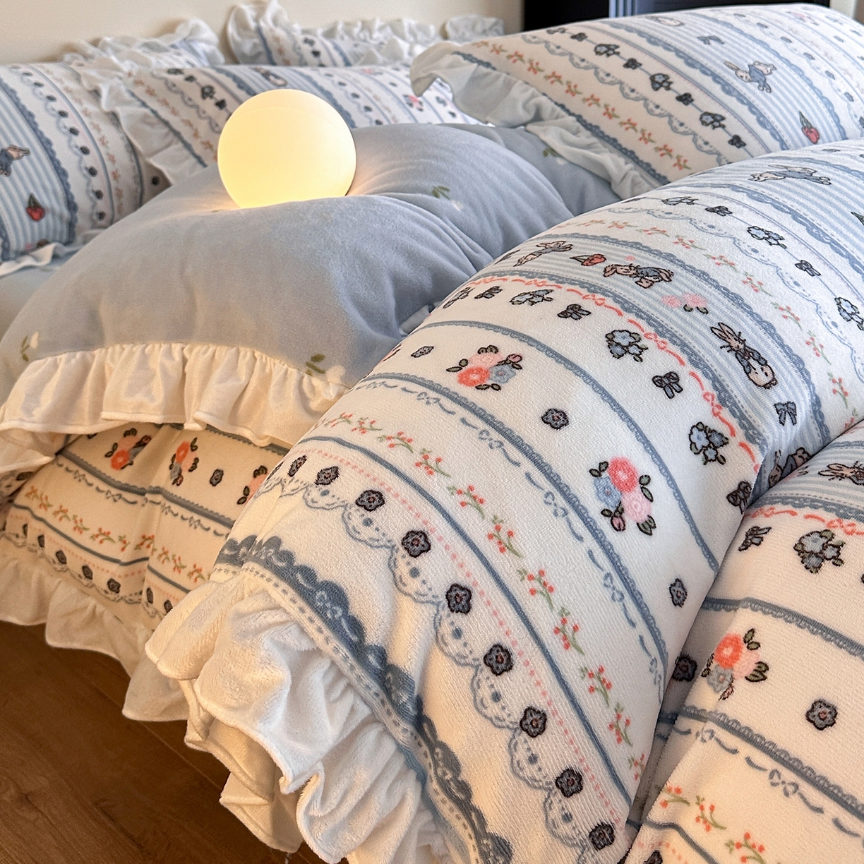 三朵家纺 2025新款秋冬法式复古风法莱绒花边四件套 兰亭