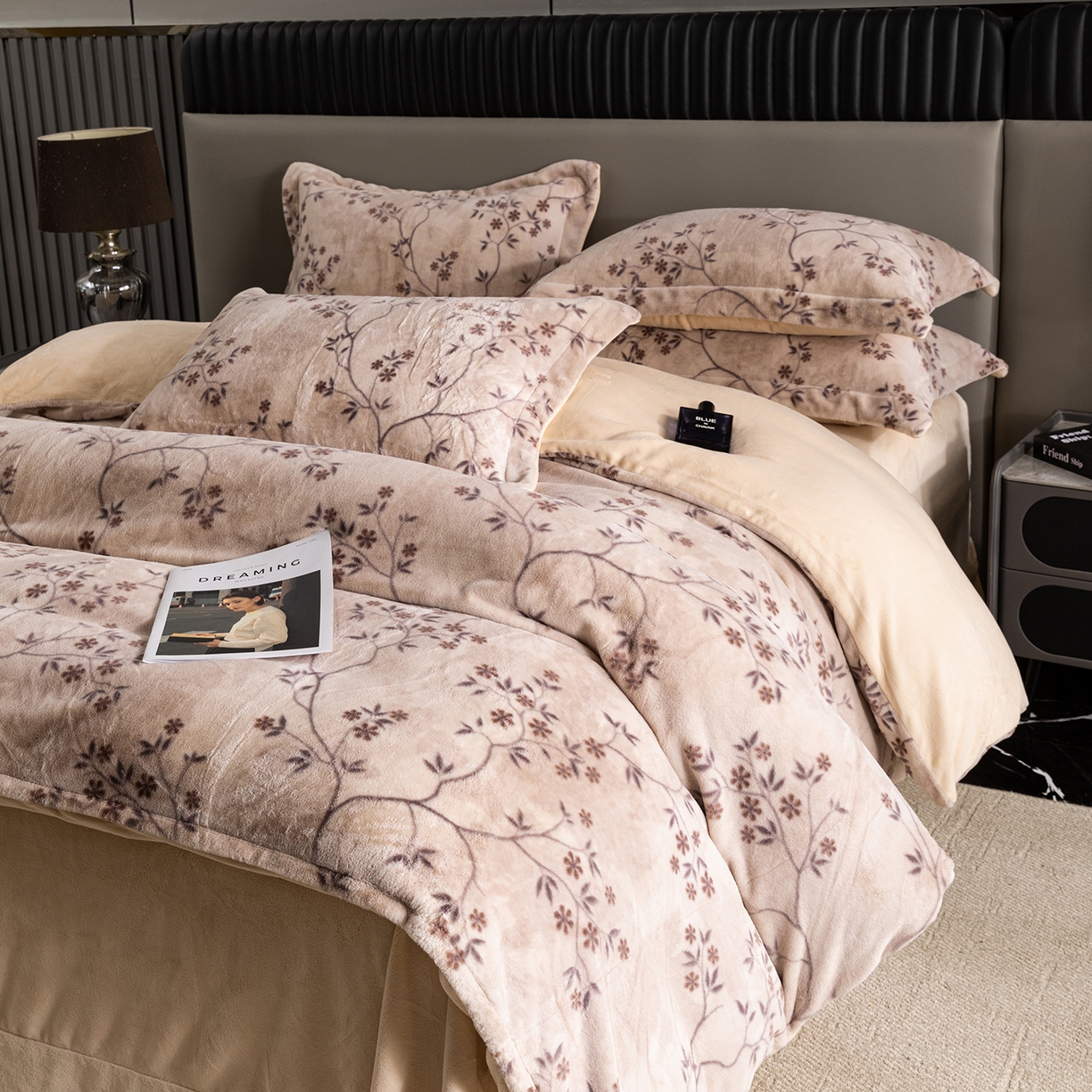 91家纺网 家纺一手货源 找家纺 （总）锦罗绣 2025新款全消光兔绒300克牛奶绒四件套