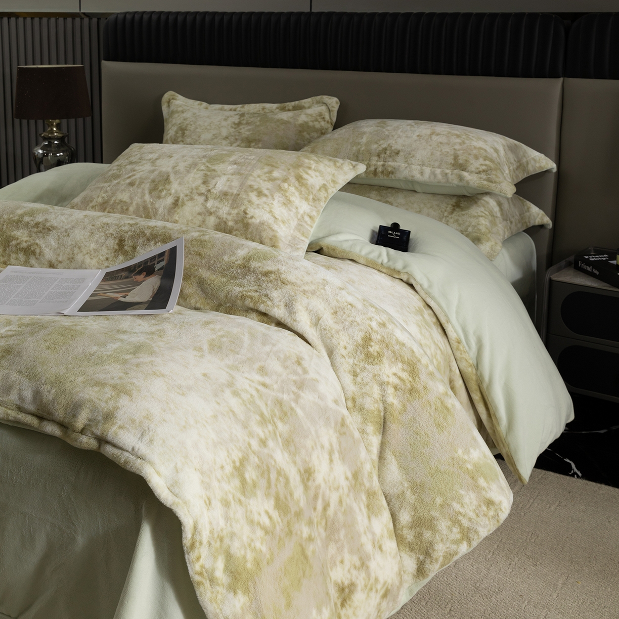 91家纺网 家纺一手货源 找家纺 锦罗绣 2025新款全消光兔绒300克牛奶绒四件套 绿野仙踪