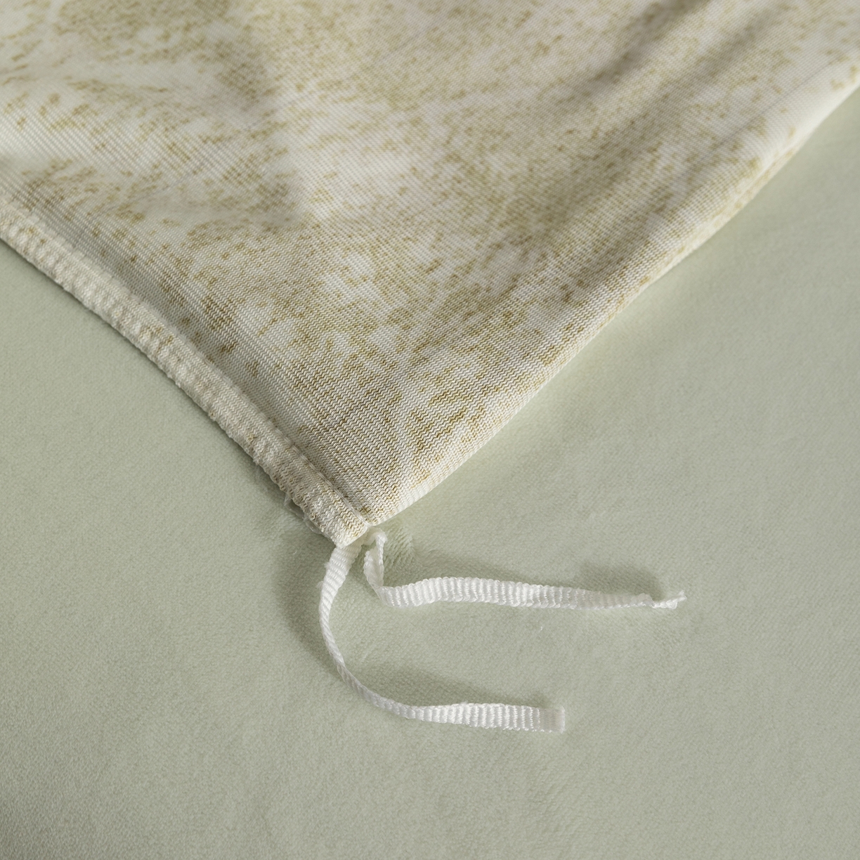 91家纺网 家纺一手货源 找家纺 锦罗绣 2025新款全消光兔绒300克牛奶绒四件套 绿野仙踪