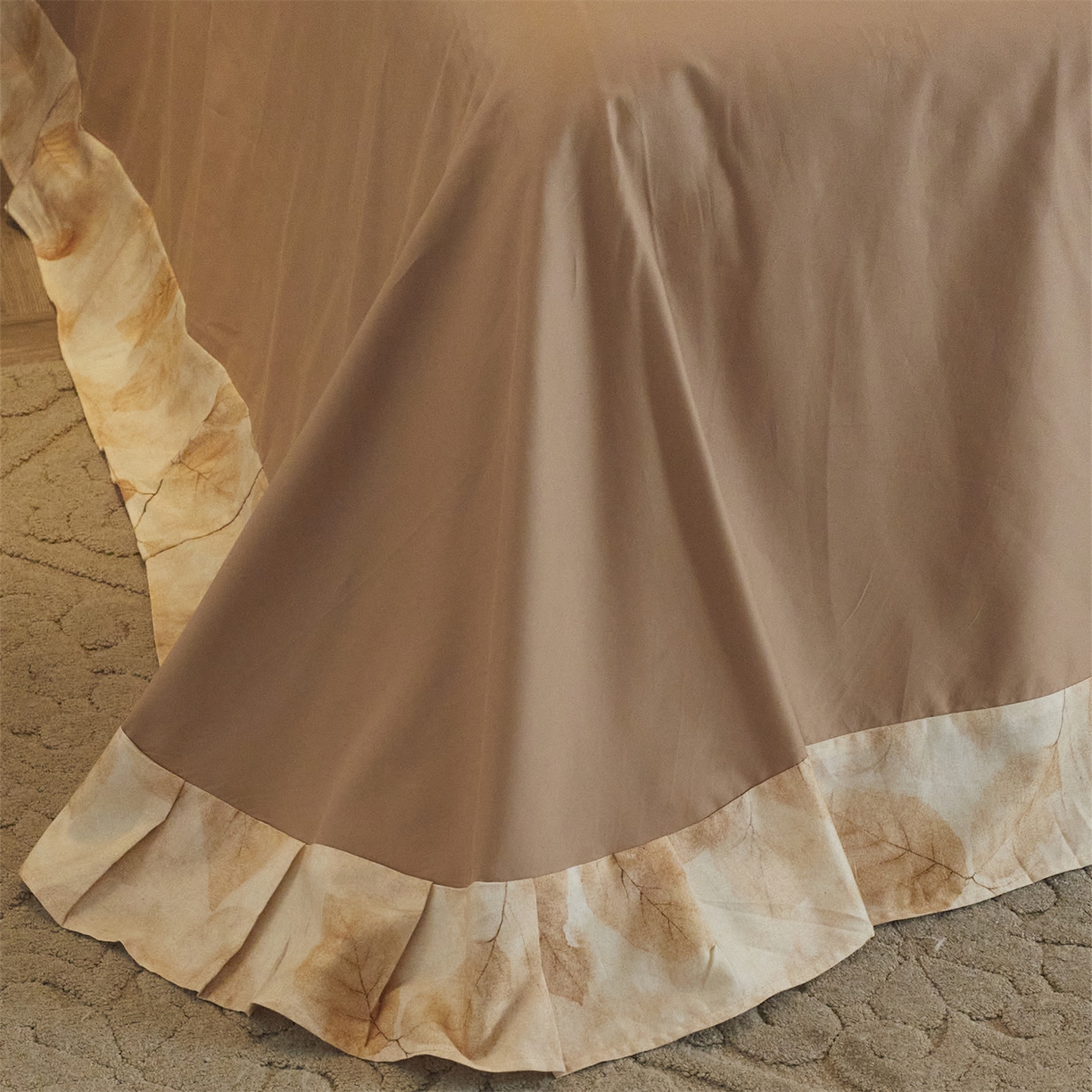 91家纺网 家纺一手货源 找家纺 （总）蓝米卡夫 2025秋冬-全棉60支磨毛印+绣-法尔漫系列（礼盒包装）-拍摄风格1 提供买家秀