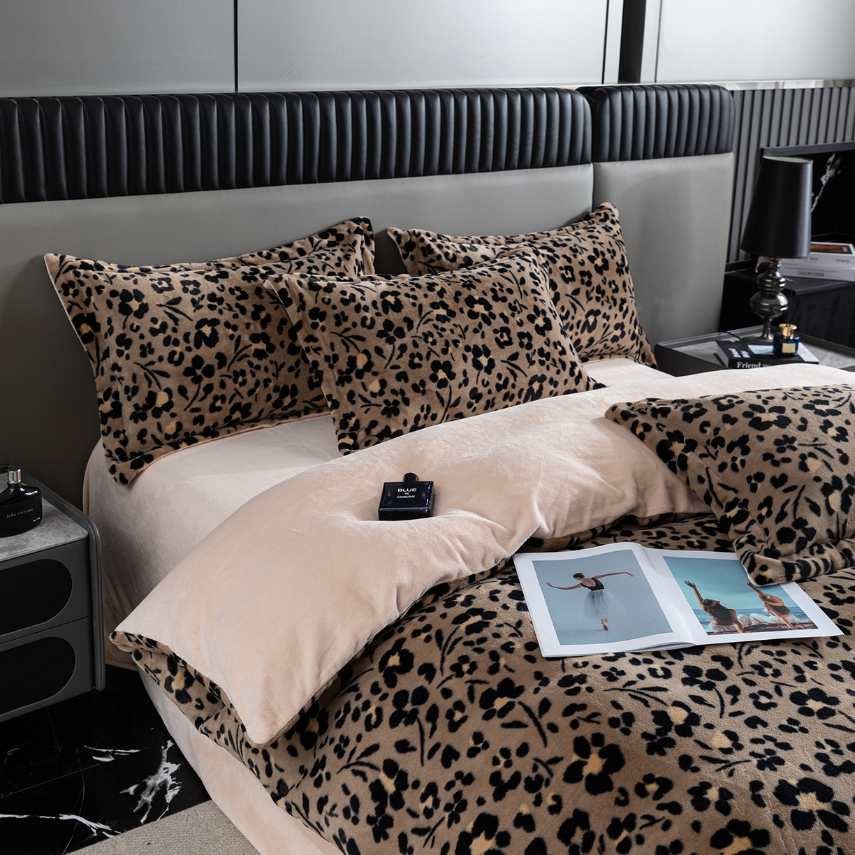 91家纺网 家纺一手货源 找家纺 锦罗绣 2025新款全消光兔绒300克牛奶绒四件套 享乐一生